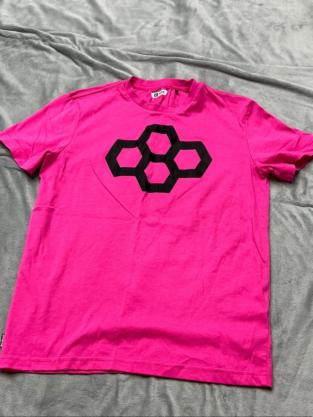 Men's Short Sleeve Pink Graphic Tee